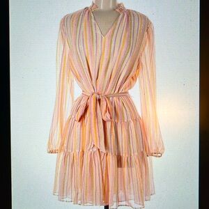 Ryegrass dress size L beautiful peachy colors with shimmers of gold.